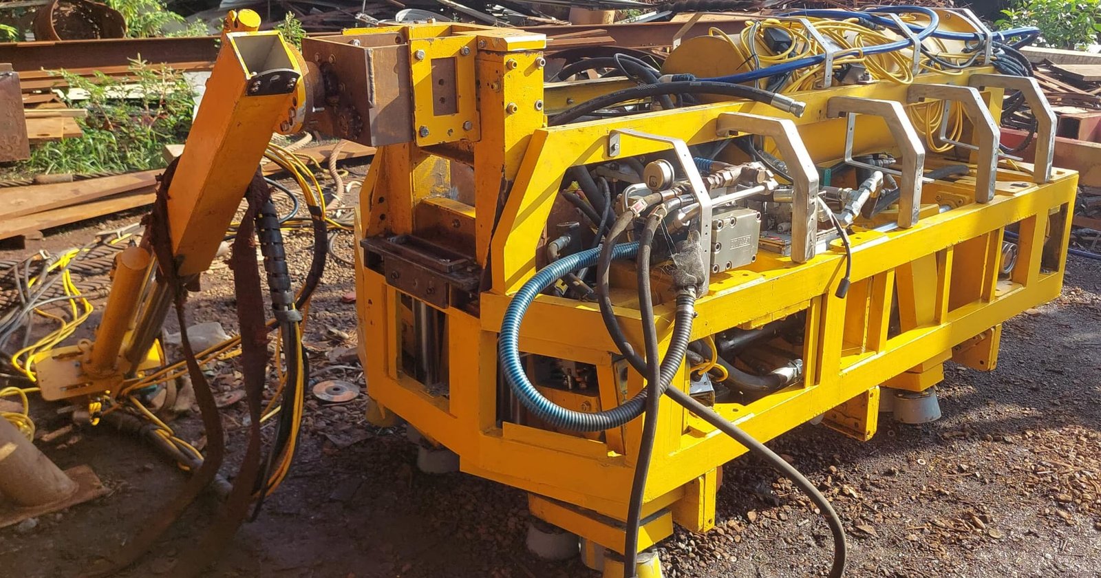 Pipeline intervention and cleaning system (SIL)